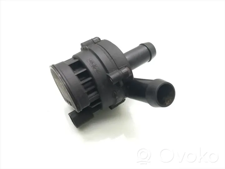 SsangYong Kyron Pompe de circulation d'eau, chauffage auxiliaire Webasto 4R83-18D474-AB