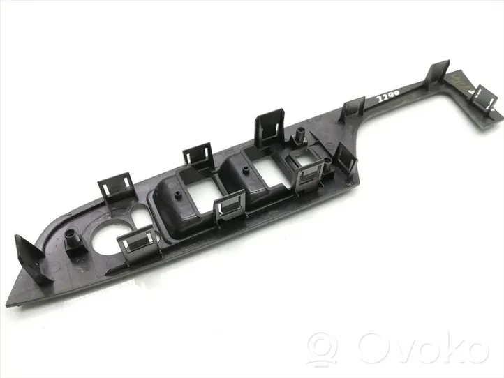 Mazda 6 Support bouton lève vitre porte avant GAN6684L1