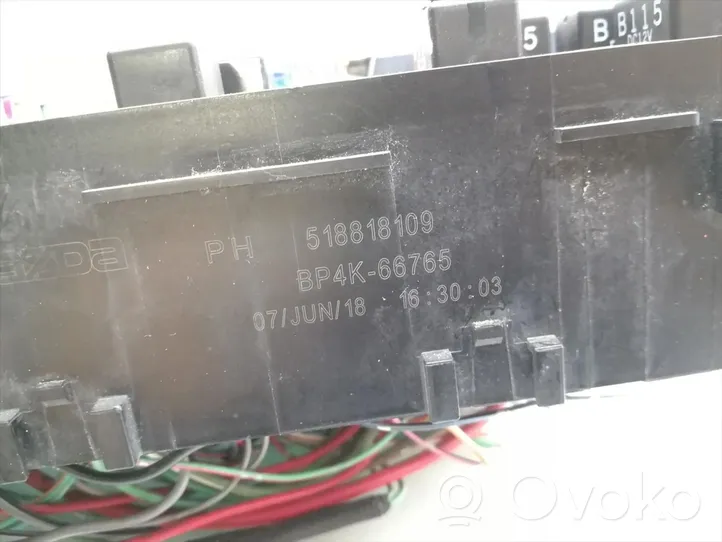 Mazda 3 I Module de fusibles BP4K-66765