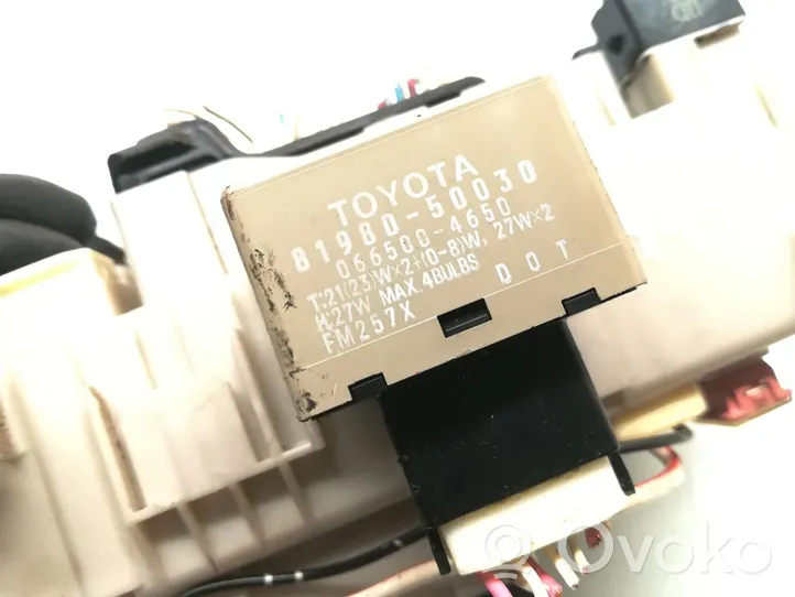 Toyota RAV 4 (XA10) Saugiklių dėžė (komplektas) 0910