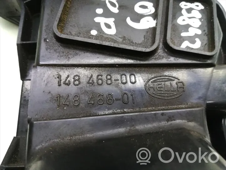 Audi A6 S6 C5 4B Priekinio žibinto dangtelis 148468-00