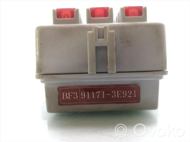 KIA Sorento Fuse module 91171-3E921