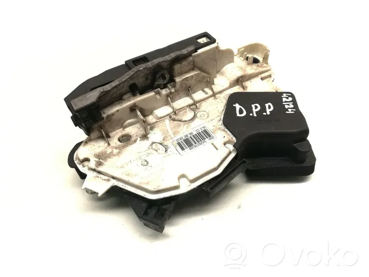 Volkswagen Polo V 6R Serratura portiera anteriore 5K2837016B