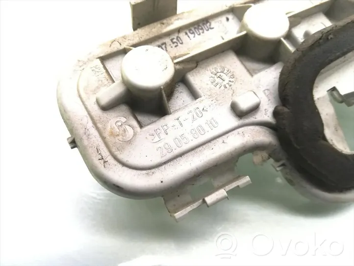 Opel Astra H Żarówka lampy tylnej 29.05.80.10