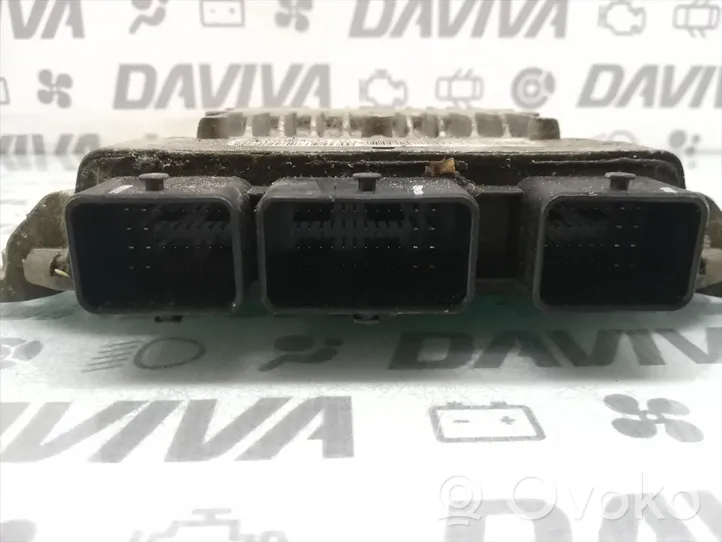 Citroen C3 Sterownik / Moduł ECU 5WS40117D-T