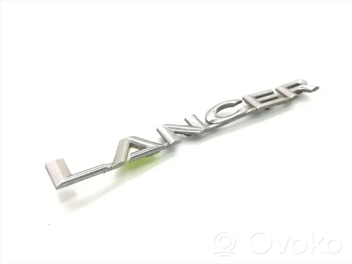 Mitsubishi Lancer X Modelio raidės 