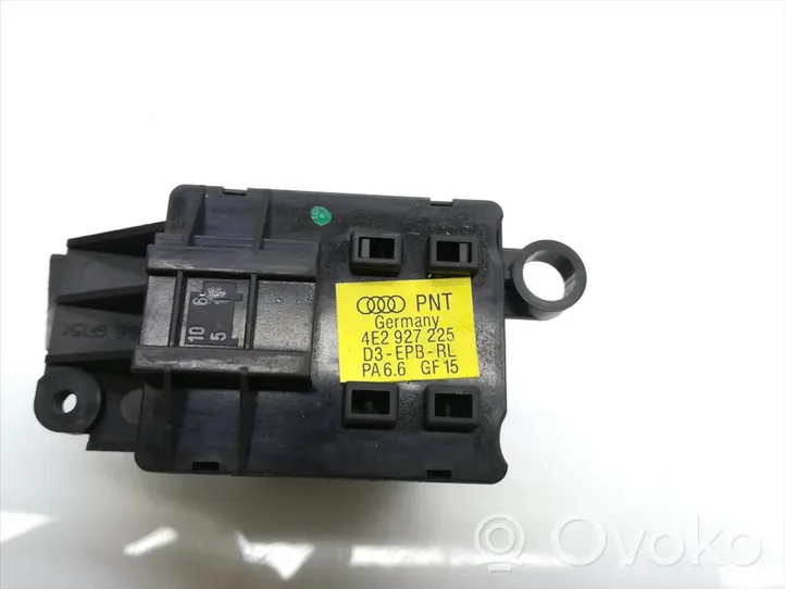 Audi A8 S8 D3 4E Interrupteur, commande de frein de stationnement 4E2927225