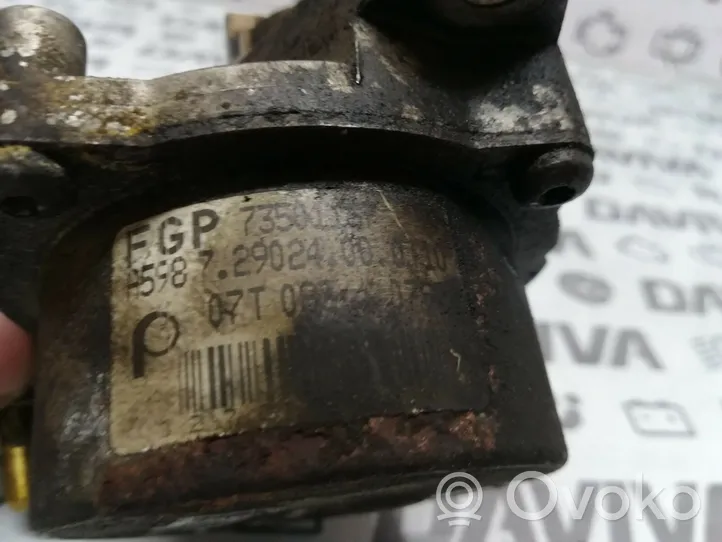 Opel Combo C Vacuum pump 73501167