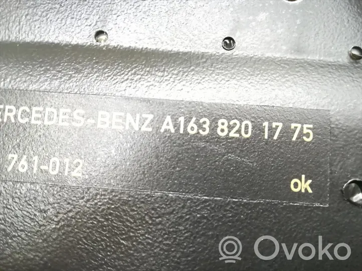 Mercedes-Benz ML W163 Antena radiowa A1638201775