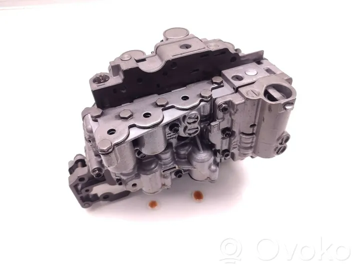 Audi A4 S4 B7 8E 8H Corpo valvola trasmissione del cambio 06Z180262D