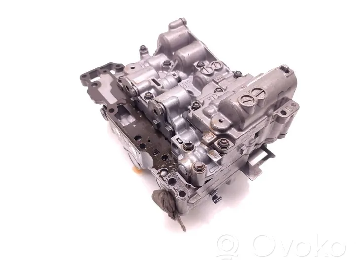 Audi A4 S4 B7 8E 8H Corpo valvola trasmissione del cambio 06Z180262D