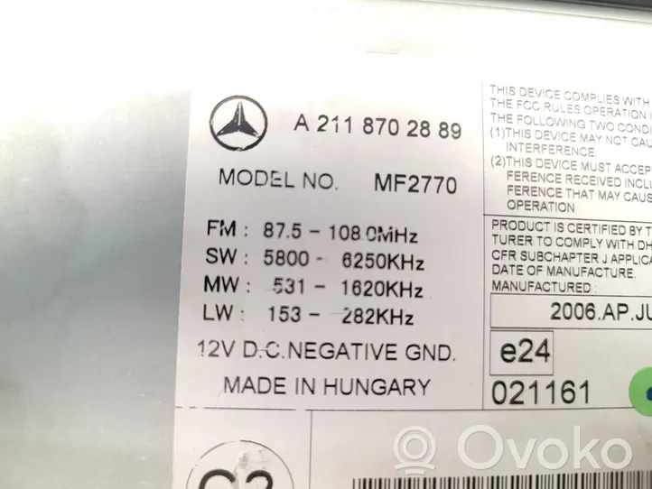 Mercedes-Benz E AMG W212 Radio / CD/DVD atskaņotājs / navigācija A2118702889