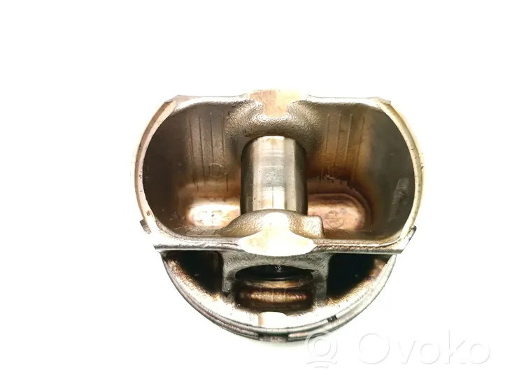 BMW Z4 E89 Piston 8606459