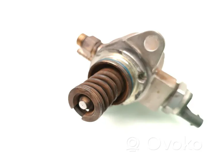 Volkswagen Golf VI Fuel injection high pressure pump 03C127026M