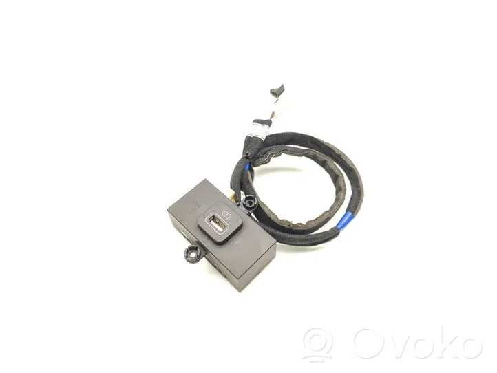 KIA Telluride Connecteur/prise USB 96125-S9300