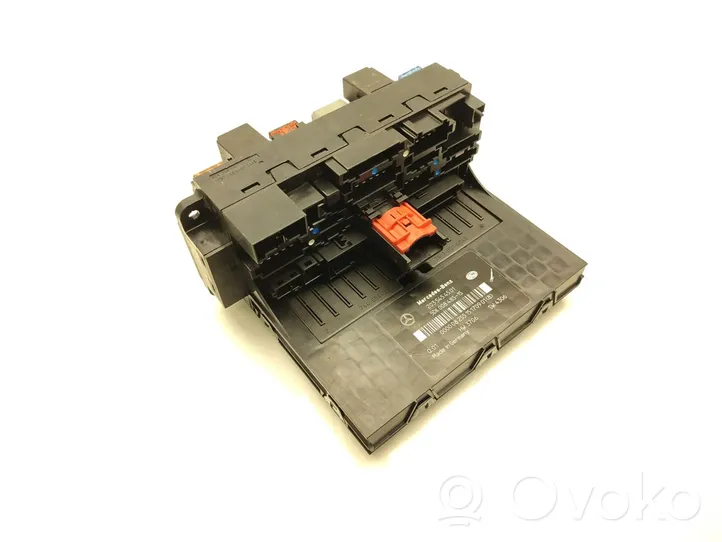 Mercedes-Benz CLK AMG A208 C208 Module de fusibles 2035454501