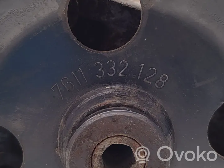 Volvo S40 Ohjaustehostimen pumppu 7611332128