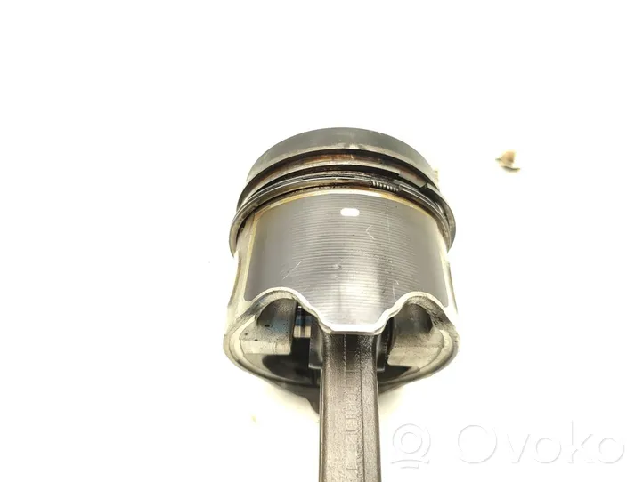 Renault Trafic II (X83) Piston avec bielle F9Q760