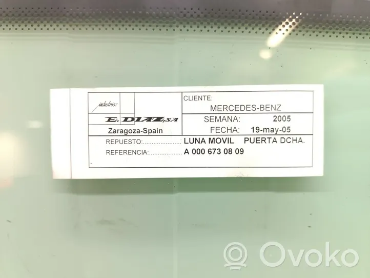 Mercedes-Benz Vito Viano W638 Fenêtre latérale avant / vitre triangulaire A0006730809