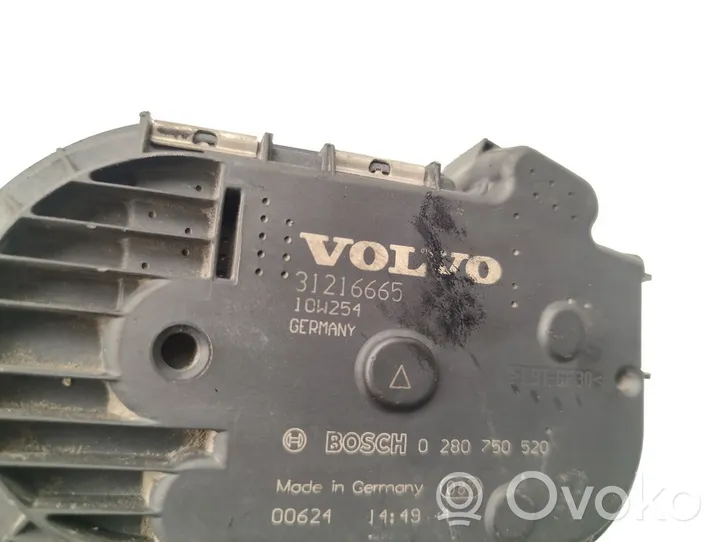 Volvo V70 Sähköinen kaasuttimen ilmaläppärunko 31216665