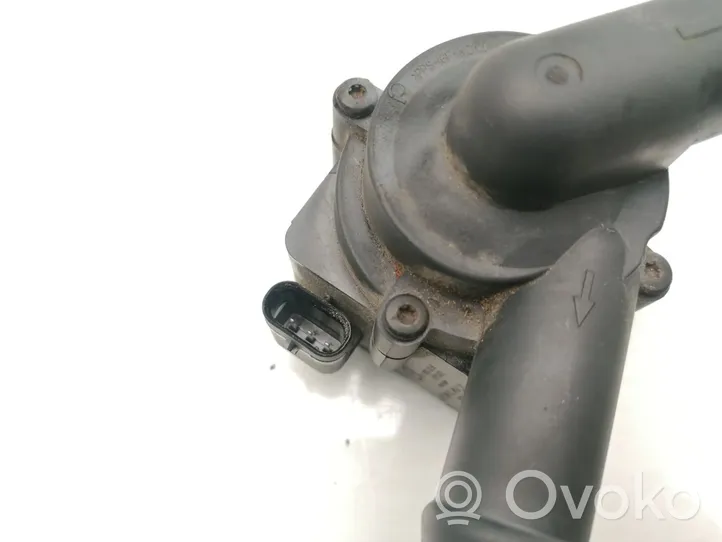 Mazda 3 III Pompe de circulation d'eau S550-15711