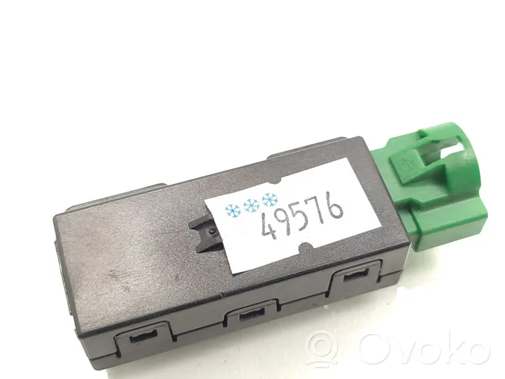 Skoda Octavia Mk2 (1Z) Gniazdo / Złącze USB 5Q0035726E