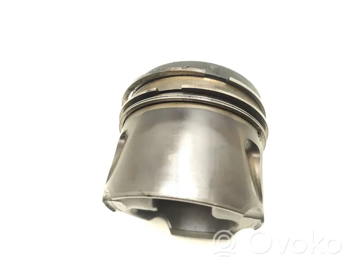 Ford Kuga I Piston 