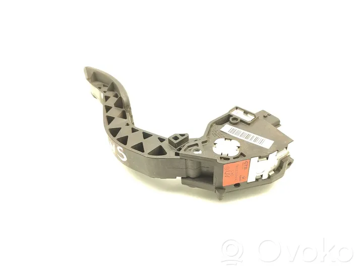 Opel Vivaro Accelerator throttle pedal 180020024R