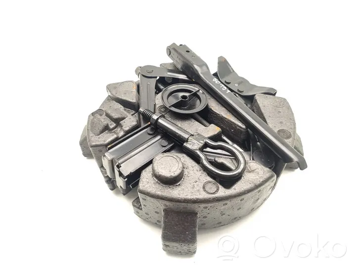 Ford Connect Tunkki CV69-17A078-AB