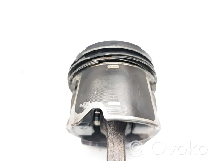 Chrysler Voyager Piston with connecting rod ENR