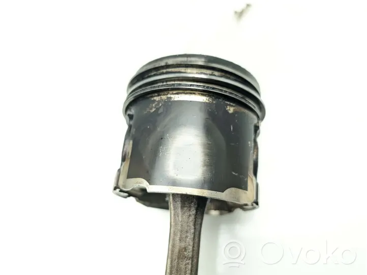 Mazda 6 Piston avec bielle RF7J