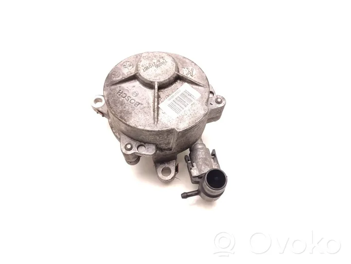 Nissan X-Trail T31 Vacuum pump 8200796080