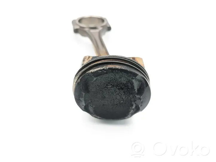 Peugeot 208 Piston avec bielle 9670284880