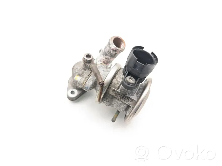 Volkswagen Golf IV Soupape vanne EGR 022131119B