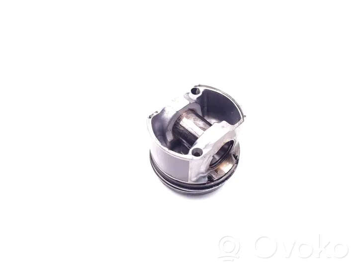 Subaru Legacy Piston EE20Z