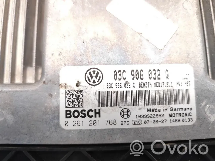 Volkswagen Jetta V Calculateur moteur ECU 03C906032Q