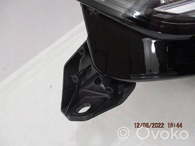 Opel Corsa F Lampa przednia 