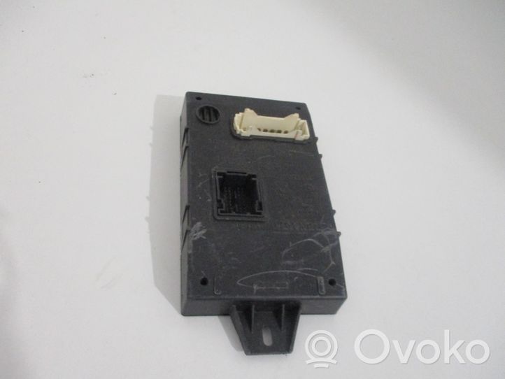 Dacia Duster Comfort/convenience module 8201029422