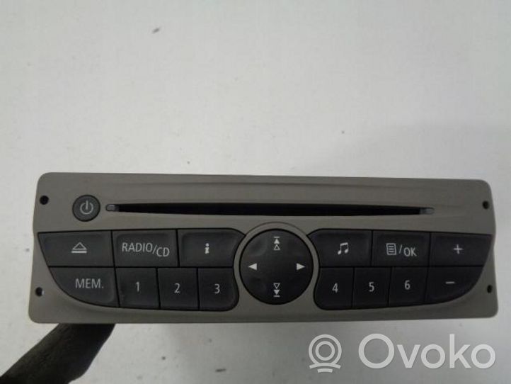 Renault Kangoo II Radio/CD/DVD/GPS-pääyksikkö 281150042R