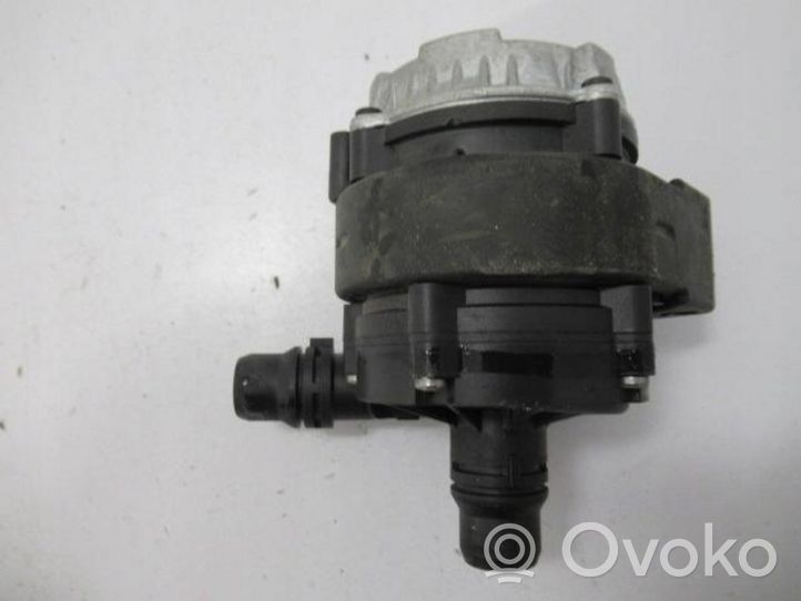 Citroen DS3 Pompe à eau de liquide de refroidissement 9827567880