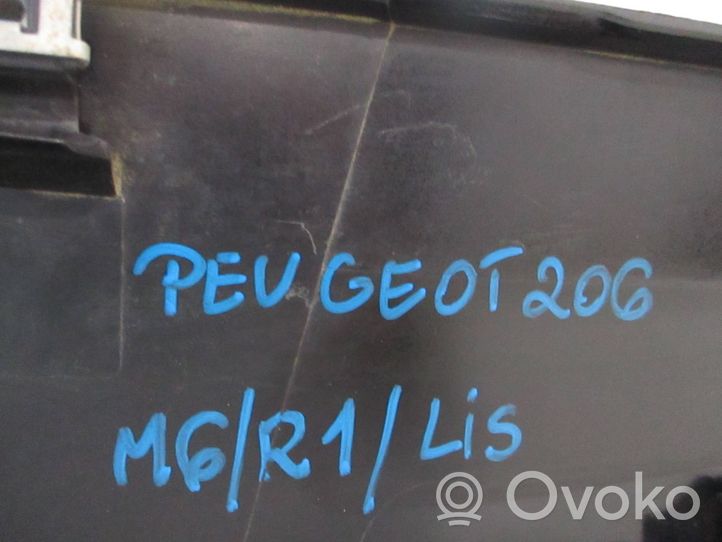 Peugeot 206 Spojler klapy tylnej / bagażnika 9641543577