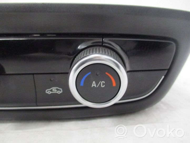 Opel Crossland X Panel klimatyzacji 39093050