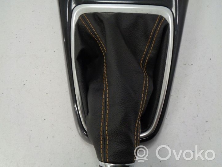 Opel Crossland X Revêtement pommeau de levier de vitesses cuir 