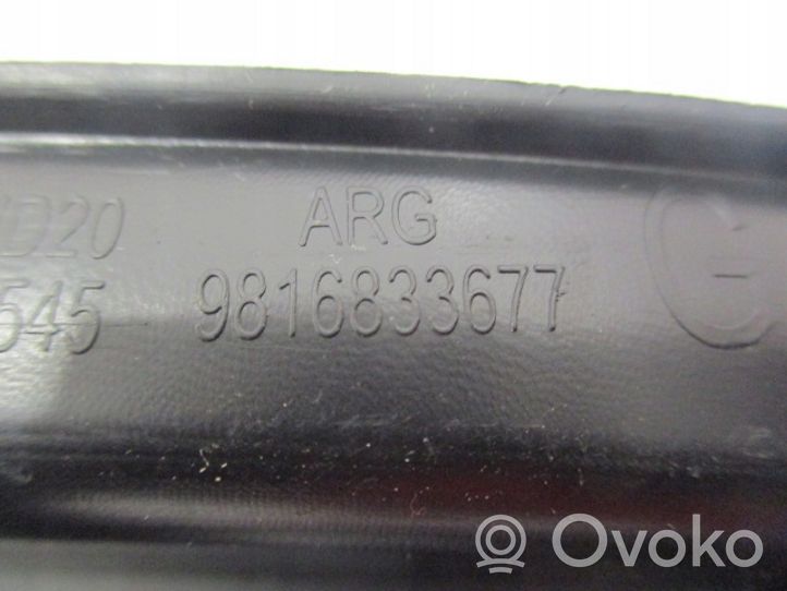 Citroen C5 Aircross Takalokasuojan koristelista 9816833677