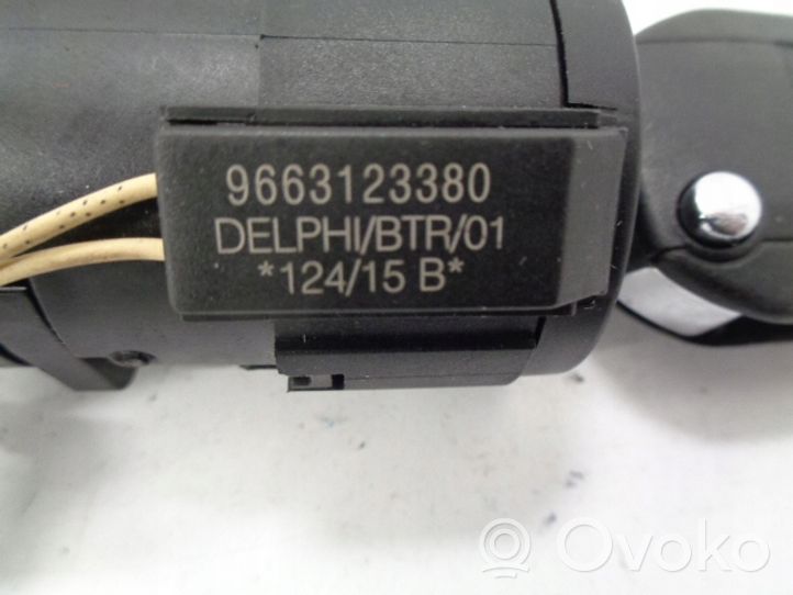 Citroen C4 Cactus Komputer / Sterownik ECU i komplet kluczy 9800913080