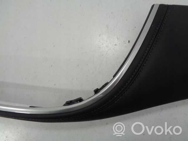 Opel Mokka Rivestimento del pannello 