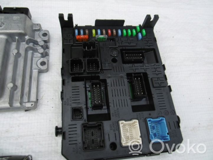 Peugeot RCZ Kit calculateur ECU et verrouillage 9667082380