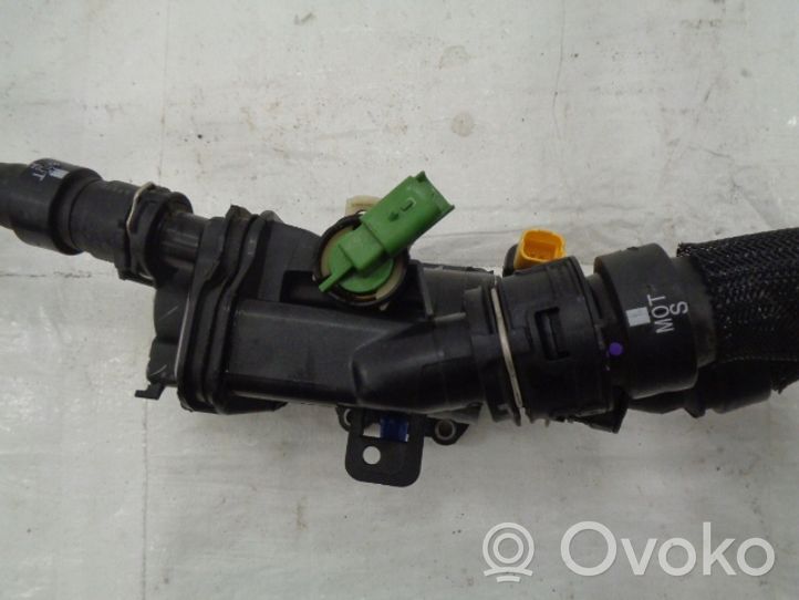 Peugeot 5008 II Termostat / Obudowa termostatu 9812131480