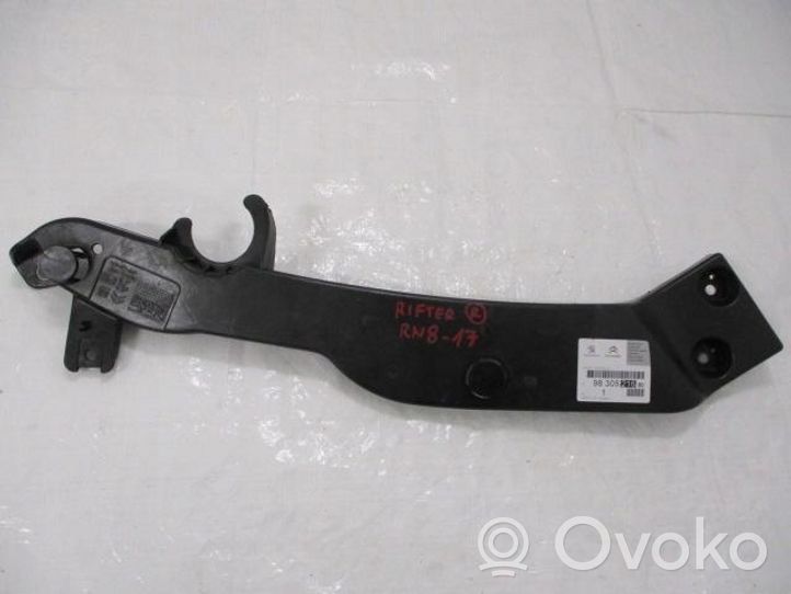 Peugeot Rifter Plaque avant support serrure de capot 