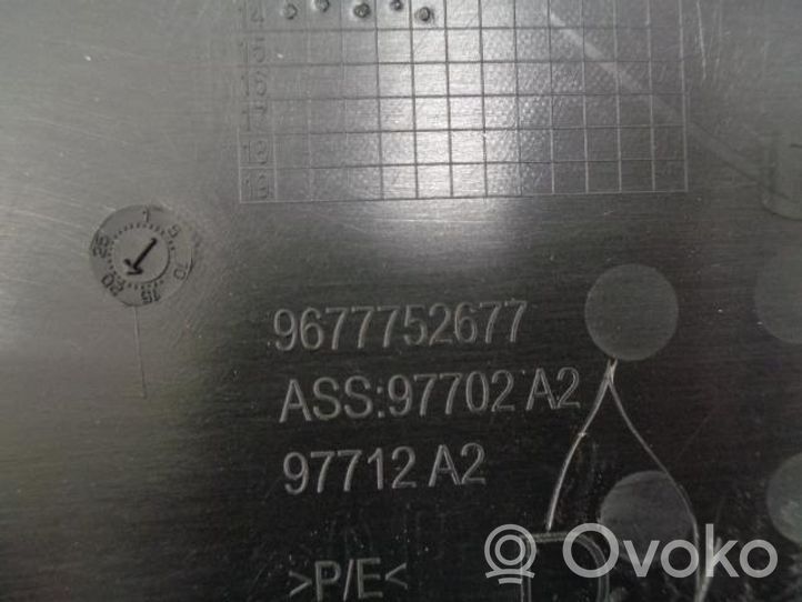 Citroen C4 Grand Picasso Listwa progowa przednia / nakładka 9677752677
